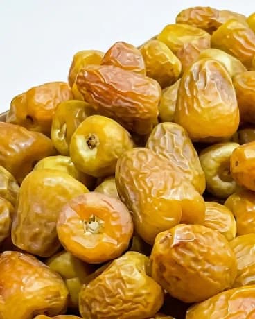 حبات المفتل الفاخر الصفراء عن قرب